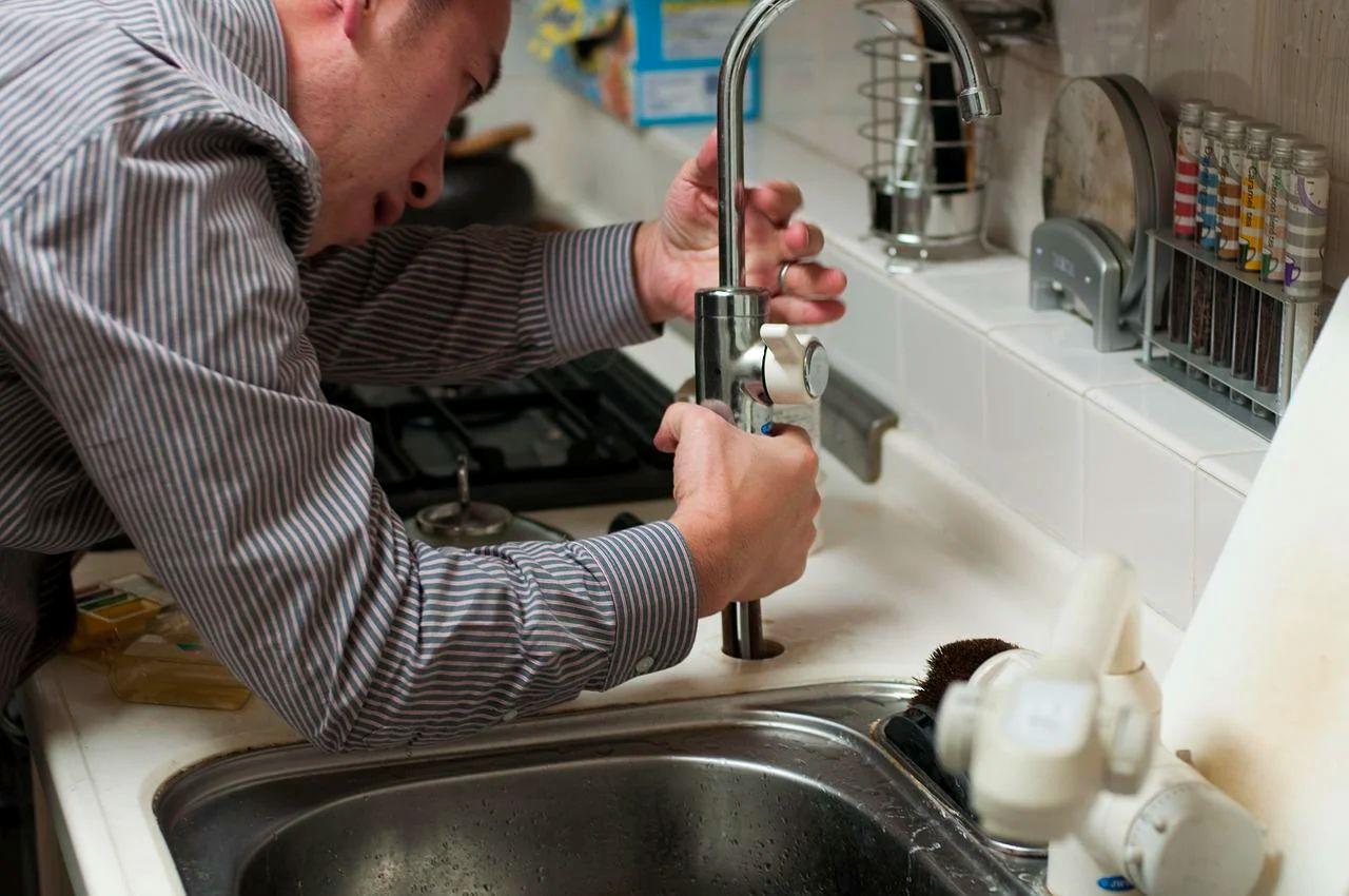 How to Find the Right Plumber for Your Business